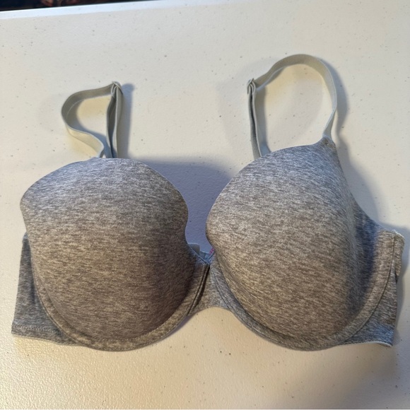 PINK Victoria's Secret Heather Gray Bra - Picture 1 of 6